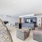 Villa Pascal By Rmz