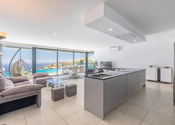 Villa Pascal By Rmz