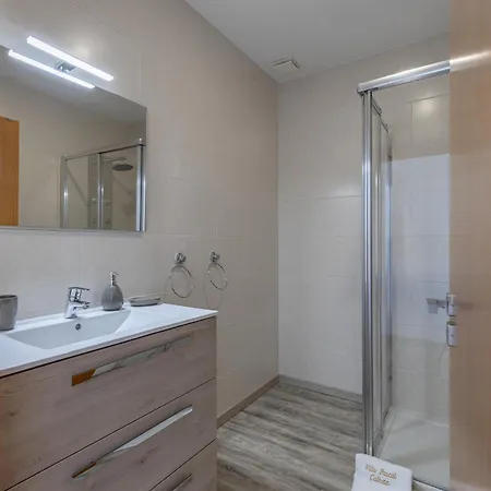 Pascal By Rmz Estreito Da Calheta