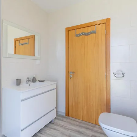 Pascal By Rmz Estreito Da Calheta