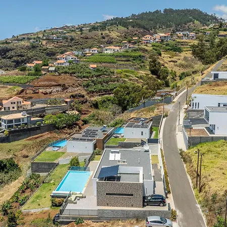 Pascal By Rmz * Estreito Da Calheta