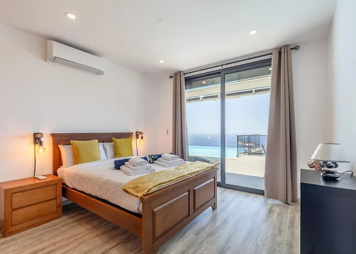 Pascal By Rmz Villa *