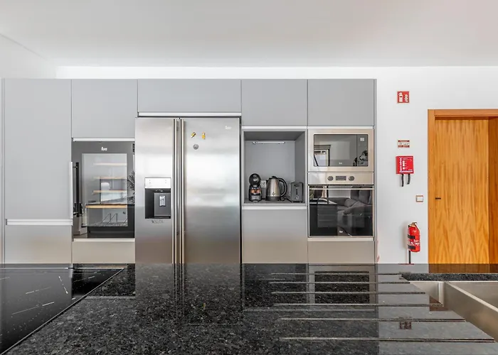 Pascal By Rmz * Estreito Da Calheta